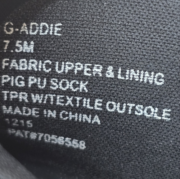 ⭐️40% Off⭐️ Madden Girl Addie Leopard Velvet with Embroidered Rose Sneakers - Picture 12 of 12